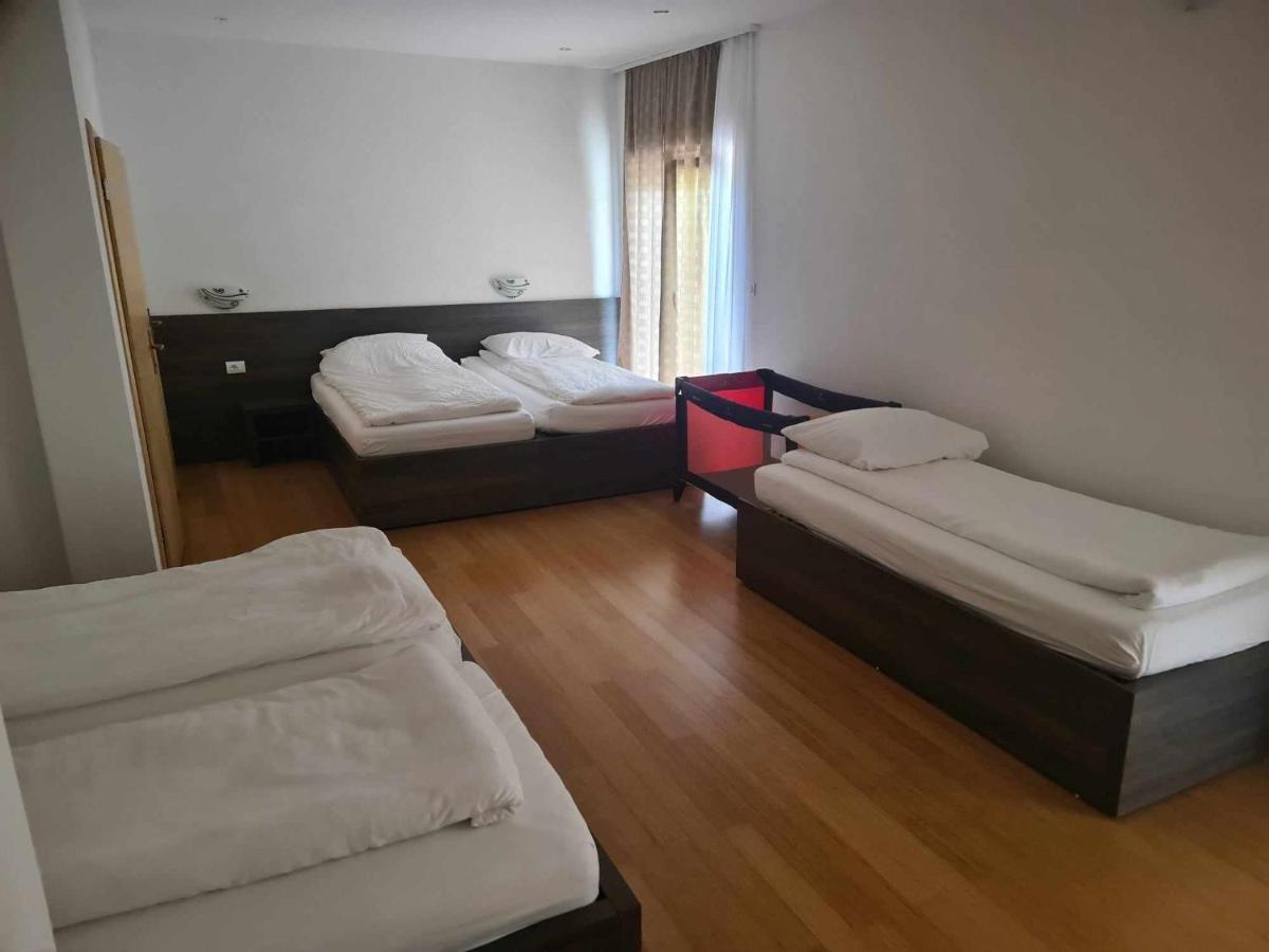 Hotel Lohovo Bihać 外观 照片