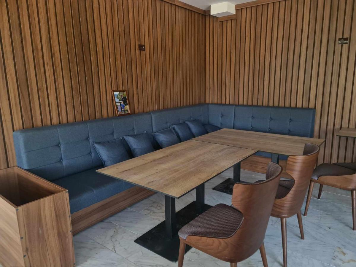 Hotel Lohovo Bihać 外观 照片