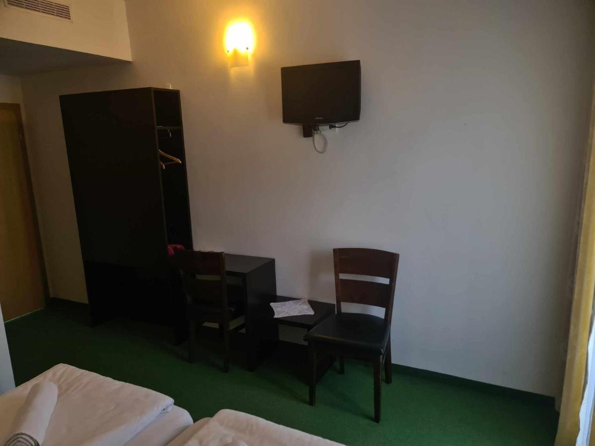 Hotel Lohovo Bihać 外观 照片