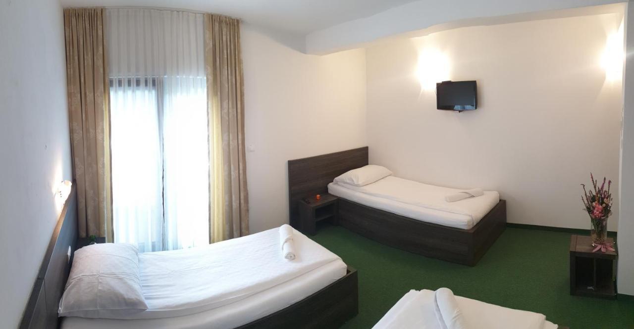 Hotel Lohovo Bihać 外观 照片