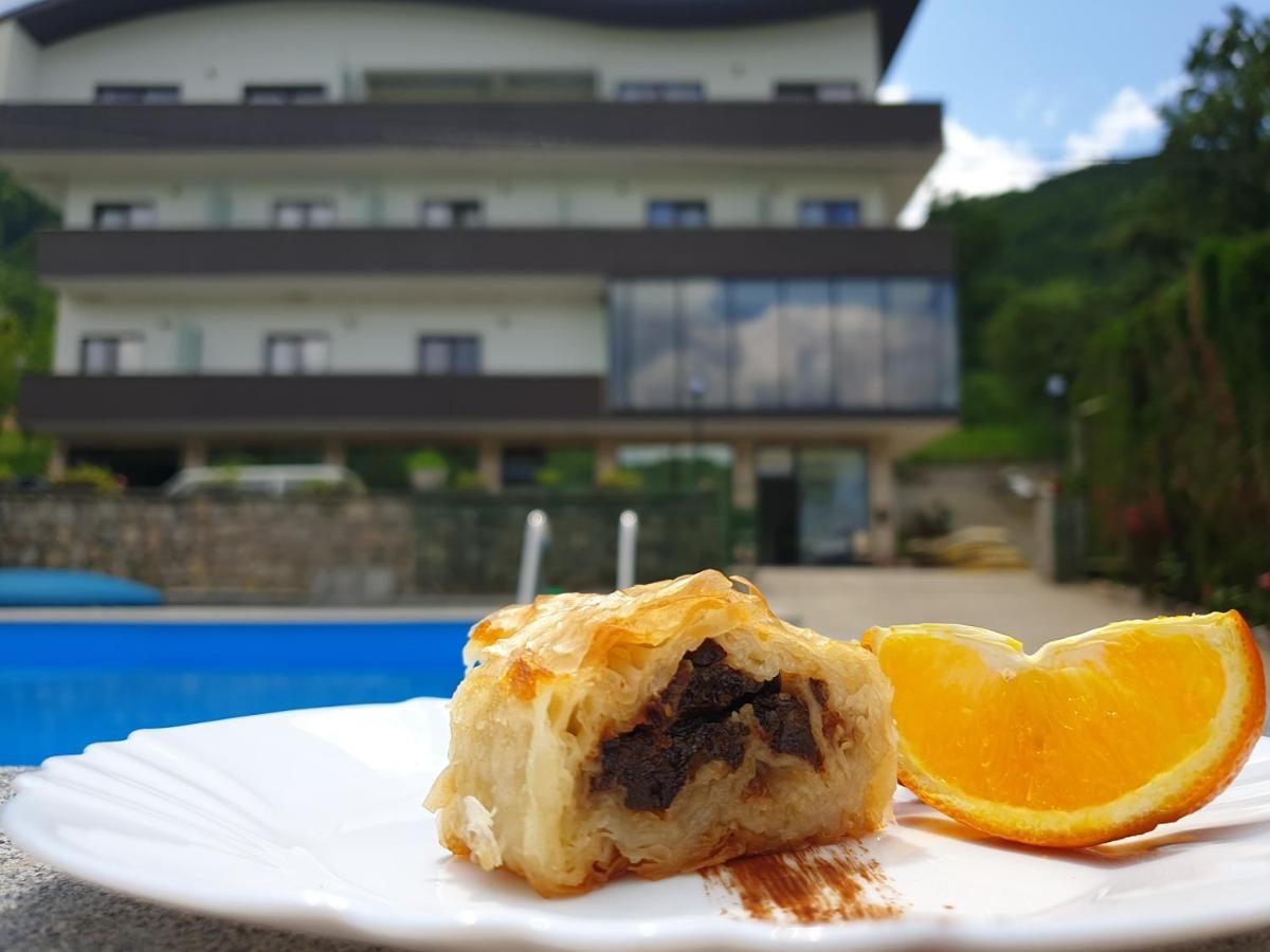 Hotel Lohovo Bihać 外观 照片