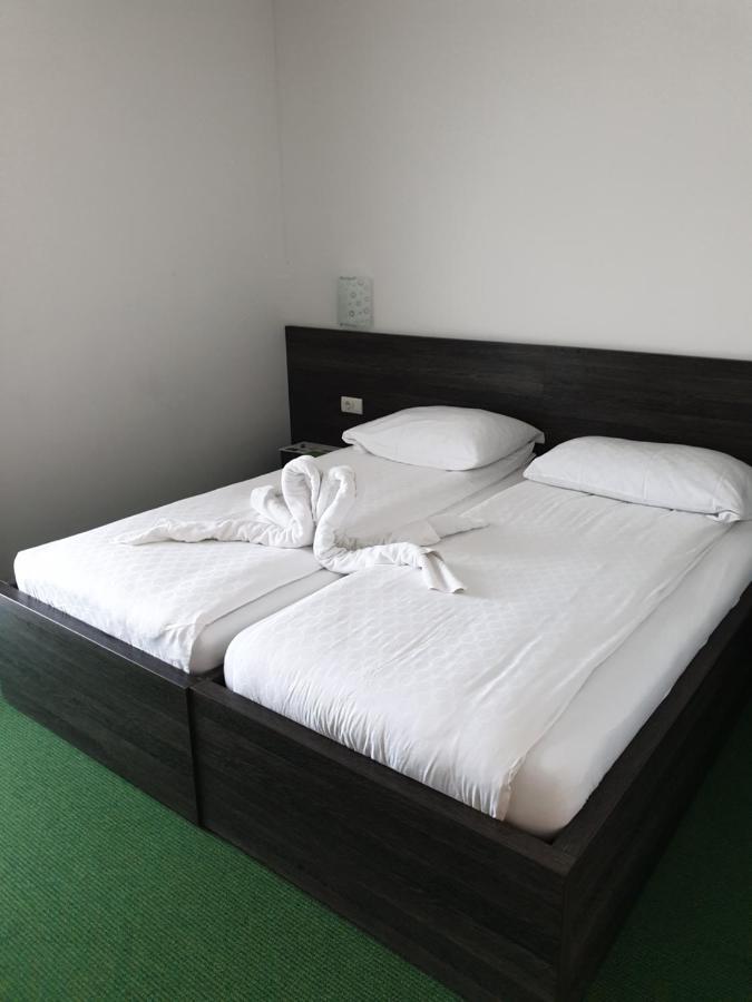 Hotel Lohovo Bihać 外观 照片