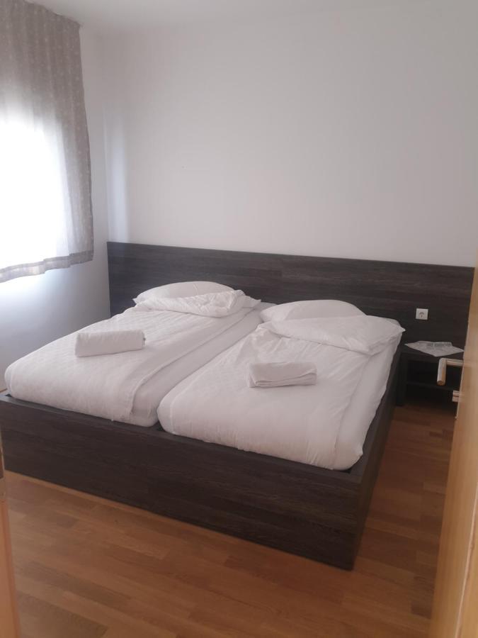 Hotel Lohovo Bihać 外观 照片